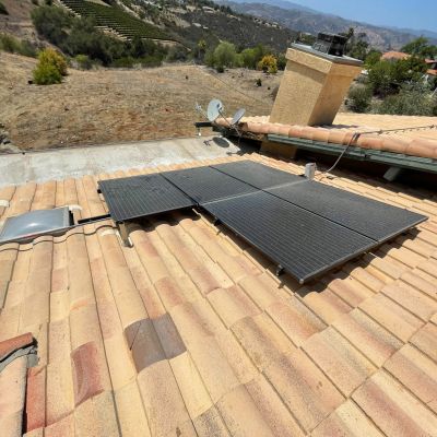 Tile Roof Cleaning & Painting: Fallbrook, CA